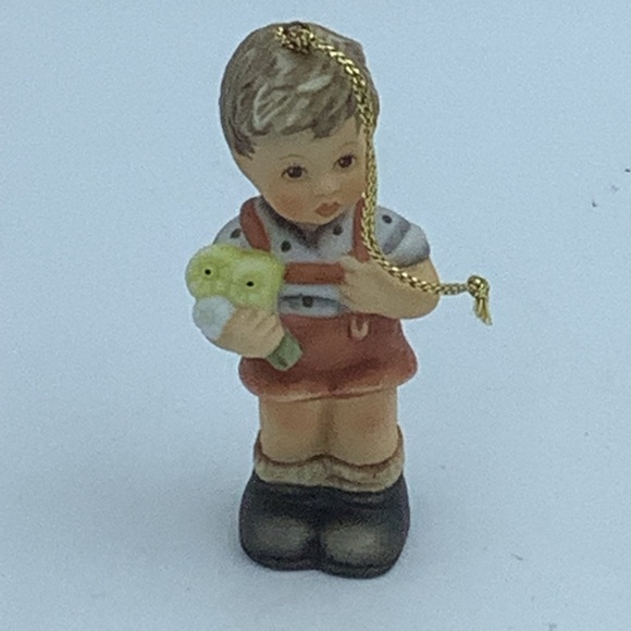 Vintage Goebel “Wreath of Joy” and “Christmas Bouquet” Christmas Ornaments - Picture 11 of 12